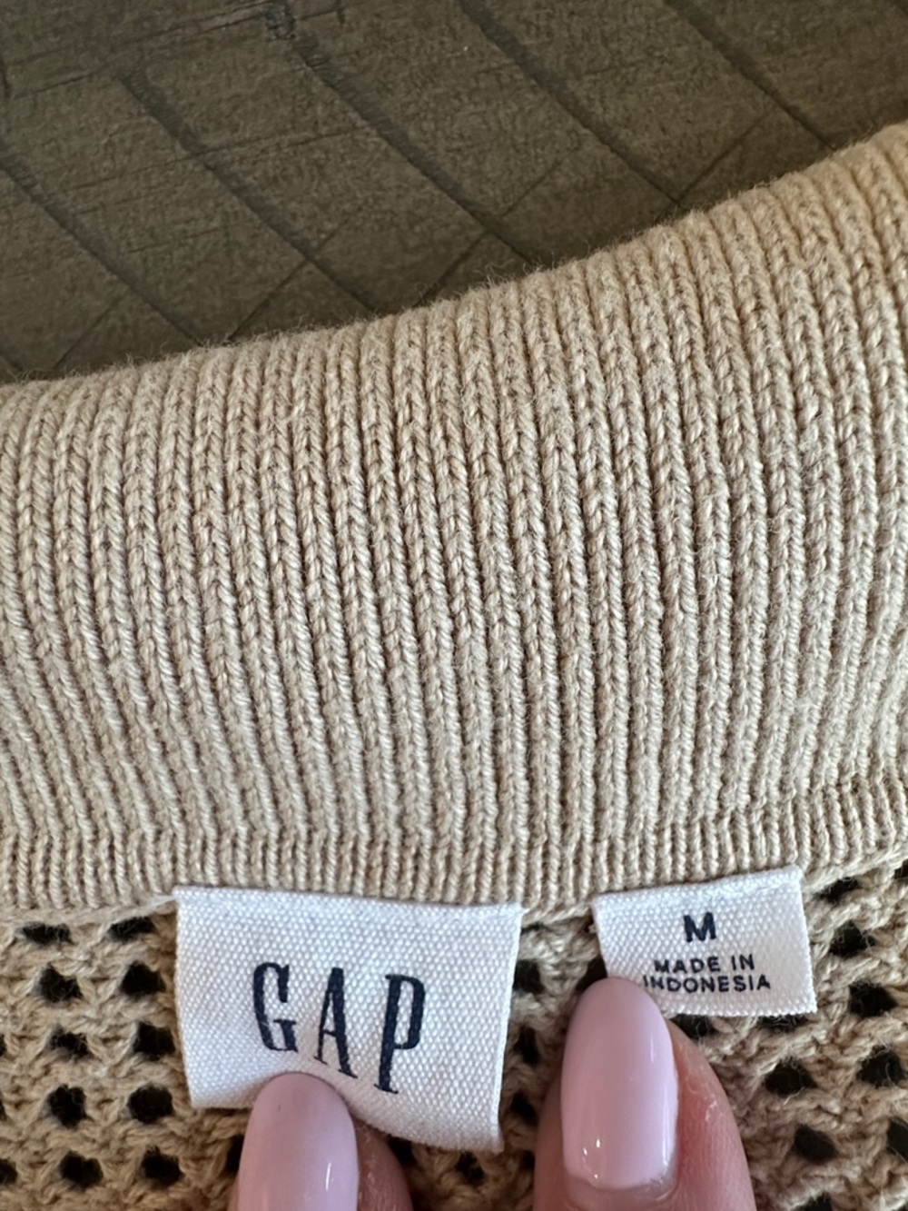 GAP Beige and White Striped Open-Knit V-Neck Polo Sweater - Picture 2 of 7